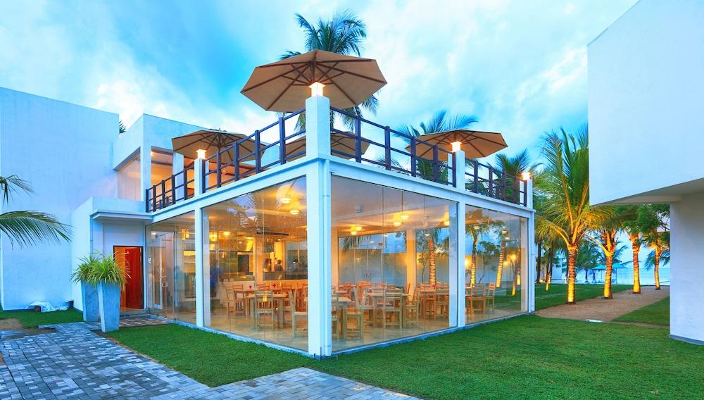 Arugambay Roccos Hotel Arugam Bay Exterior photo