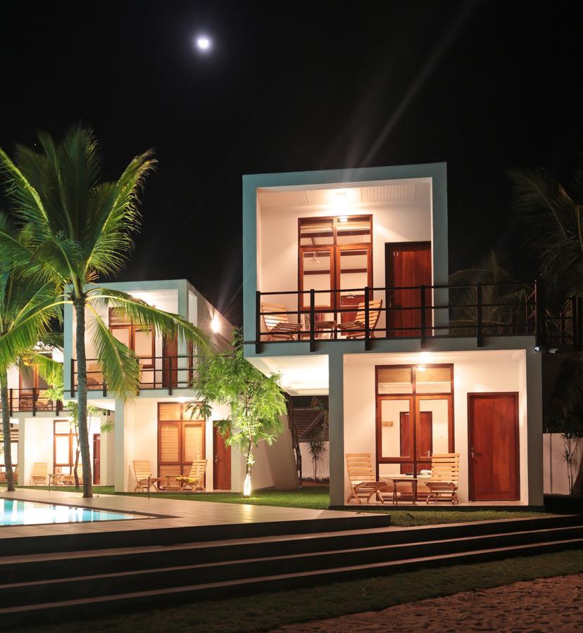 Arugambay Roccos Hotel Arugam Bay Exterior photo