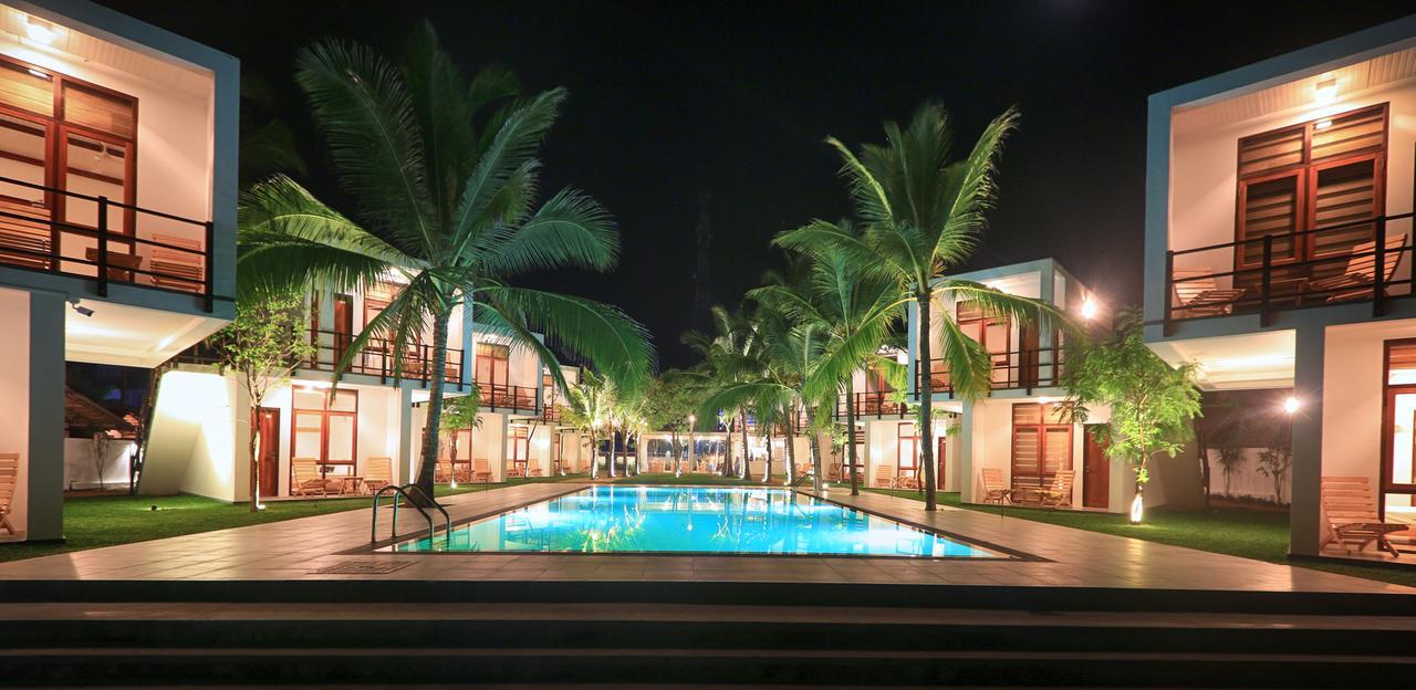 Arugambay Roccos Hotel Arugam Bay Exterior photo