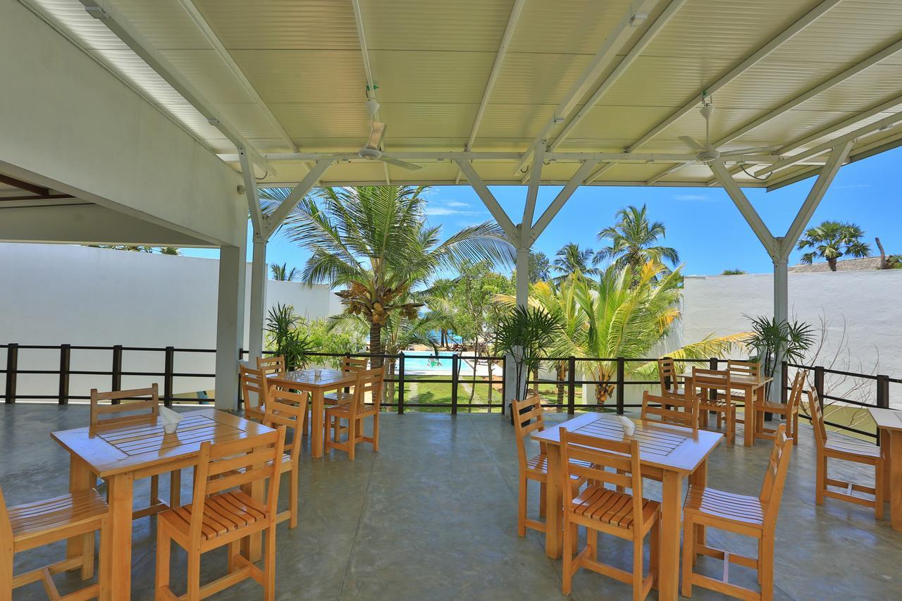 Arugambay Roccos Hotel Arugam Bay Exterior photo